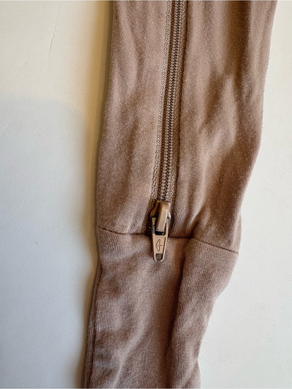 Kyte Baby Brown Taupe Footed One-Piece 3-6Months - Picture 2 of 4